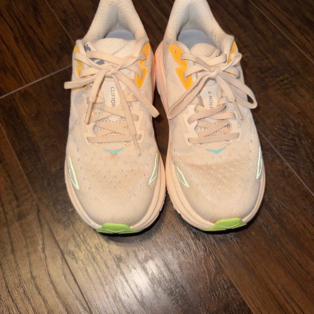 Women's Athletic Shoes in Cream and Pink